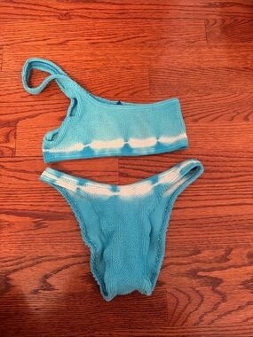 Bond Eye blue Tie-Dye One-Shoulder Bikini Set one size has been worn
